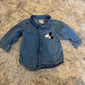 100% Cotton H&M Blue Chambray Disney Mickey Mouse Button Long Sleeve Shirt